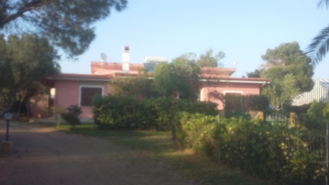 La Contea Acomodação com café da manhã SantʼAnna Arresi Exterior foto